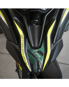 Adesivi per il becco frontale della moto Benellil TRK 70 X colore giallo fluo verde.