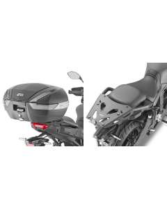 La piastra Givi SRA2159 permette di montare sulla moto Yamaha Tracer 9 i bauletti con aggancio Monokey.