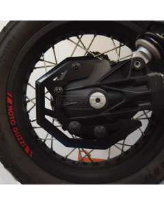Isotta PR88 protezione cardano in metallo nero per Moto Guzzi V855TT