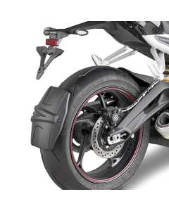 Givi RM6412KIT kit per montare il paraspruzzi RM02 su moto Triumph Street Triple 765 dal 2017