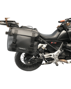 Bags & Bike Adventur borse laterali Moto Guzzi V85 con logo V85.