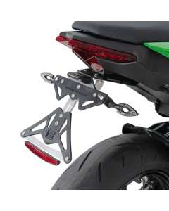 Barracuda KNS6104-26 Portatarga per KAWASAKI Z650S dal 2026.