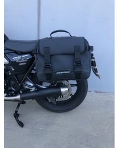 Bags & Bike borse laterali moto modello Adventur con logo Speed Twin.