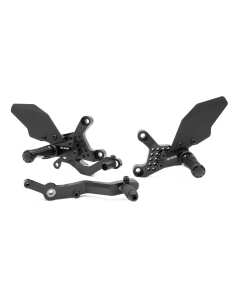 Gilles Tooling AS31GT3-Y18 pedane arretrate Yamaha YZF-R9 dal 2025.