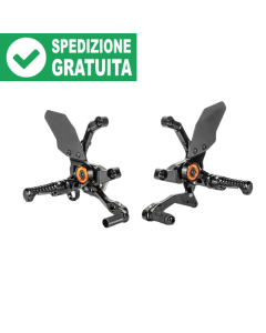 Gilles Tooling MUE2-KT01-B kit pedane regolabili per KTM Super Duke 1390 R.