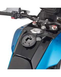 Givi BF89 flangia per aggancio borsa serbatoio su CFMoto 450MT