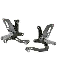 Lightech FTRKT004W pedane regolabili con poggiapiedi snodati per KTM 1390 Super Duke R.