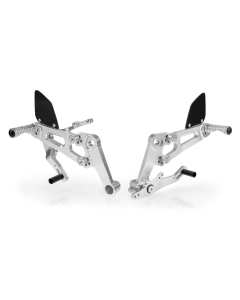 Paraxite PRS001S pedane arretrate regolabili silver per Aprilia RS660 e Tuono 660.