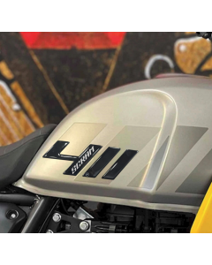 Adesivo paraserbatoio Scram 411 a protezione del serbatoio della moto Royal Enfield Scram 411.