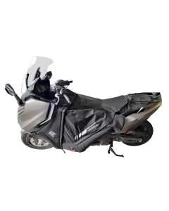 Tucano Urbano R245PRO termoscud per Kymco AK550 Premium.