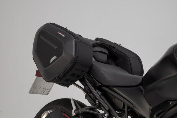 Kawasaki Z900 telaietti poco invasivi porta borse laterali.