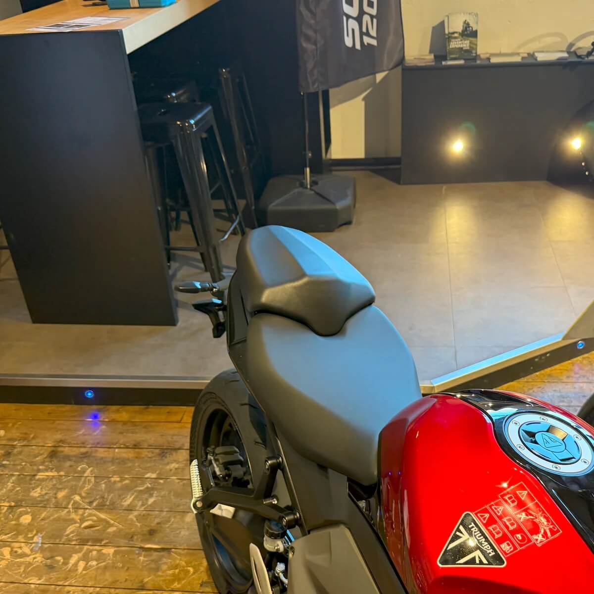 Triumph Daytona 660 copri sella passeggero. Seat Cover sella passeggero nero opaco ABS per Triumph Daytona 660.