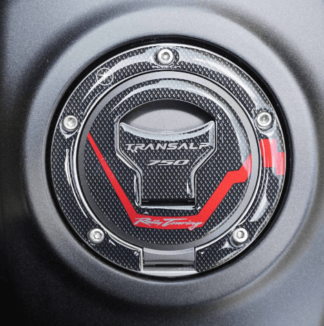 Adesivo tappo serbatoio carbon per la moto Honda XL750 Transalp nera dal 2023.