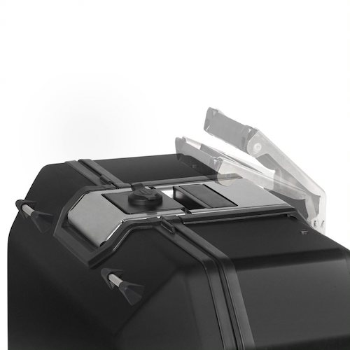 Shad bauletto moto Terra Black Edition 55 litri Apertura maniglia bauletto Shad Terra 55 Black Edition