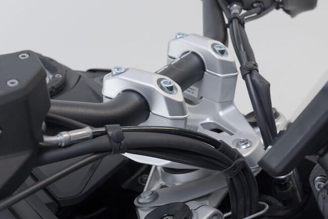 SW-Motech riser manubrio da 30 mm per BMW R 1300 GS.