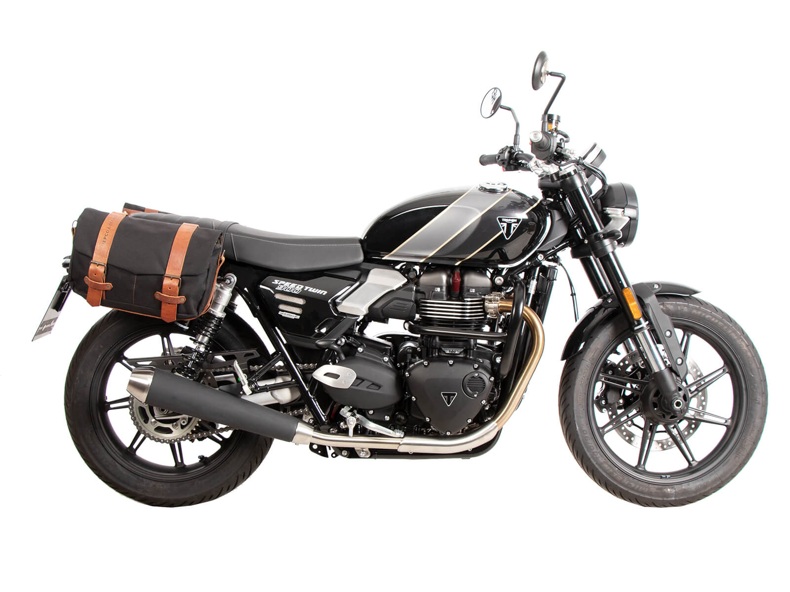 Telaietti porta borse laterali per la moto Speed Twin 900 dal 2025. Borse laterali Hepco & Becker 6307685 00 01 montate sulla moto Speed Twin 900 dal 2025.