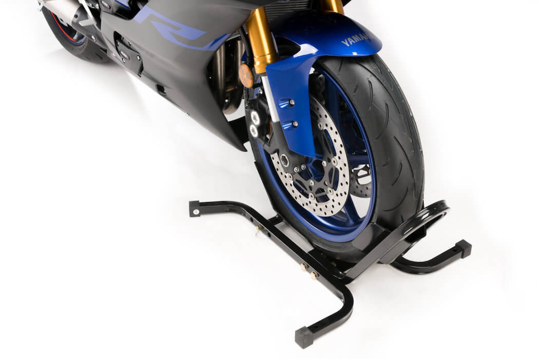 Blocco ruota anteriorio moto Puig 6071N nero. Blocco cavalletto ruota anteriore Puig 6071N.