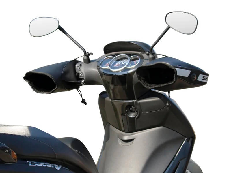 Shad X0SR00 moffole copri manopole scooter montate. Moffole Shad impermeabili per scooter.