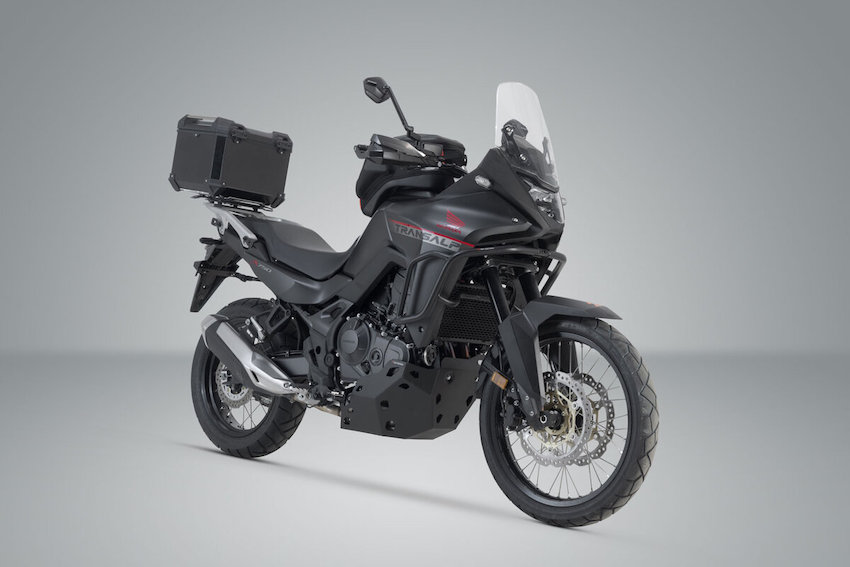 Bauletto nero Trax ADV in alluminio per la moto Honda XL750 Transalp dal 2023.