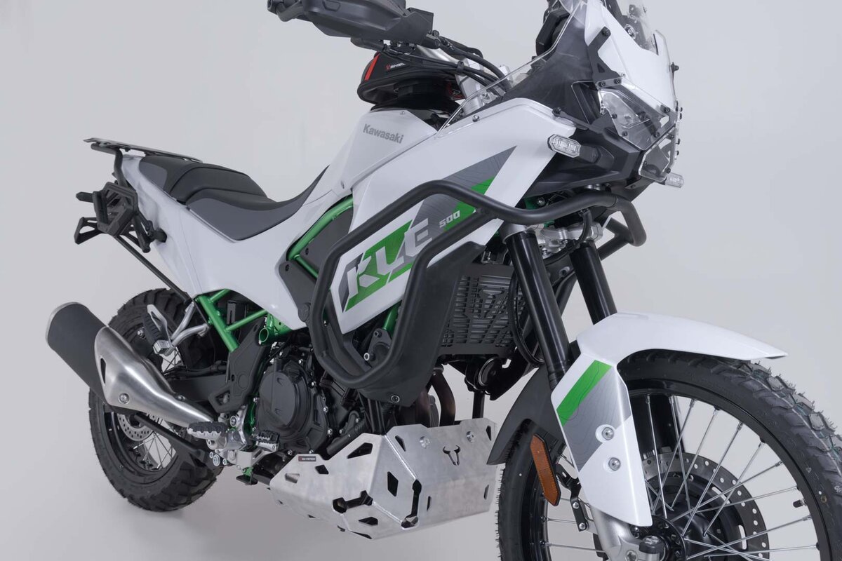 Barre paramotore in acciaio tedesco per la moto Kawasaki KLE500 dal 2026. Barre paramotore in acciaio tedesco nero SW-Motech SBL.08.084.10000/B,