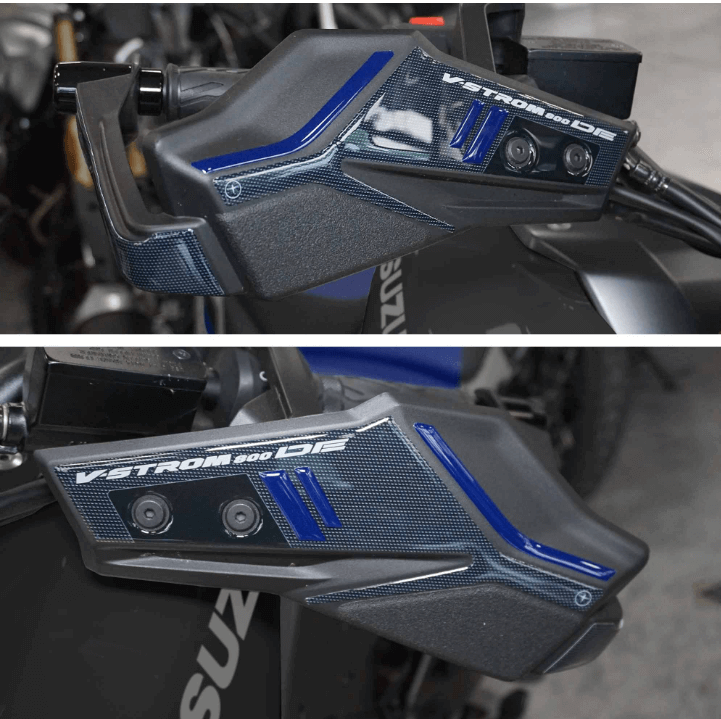 Coppia di adesivi per paramani blu per i paramani della moto Suzuki V-Strom 800DE.